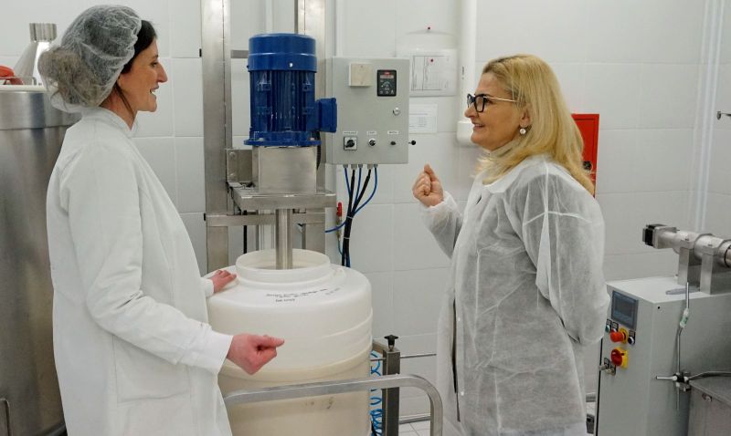 Miščević obišla kompaniju Deverra Farm u Lebanu